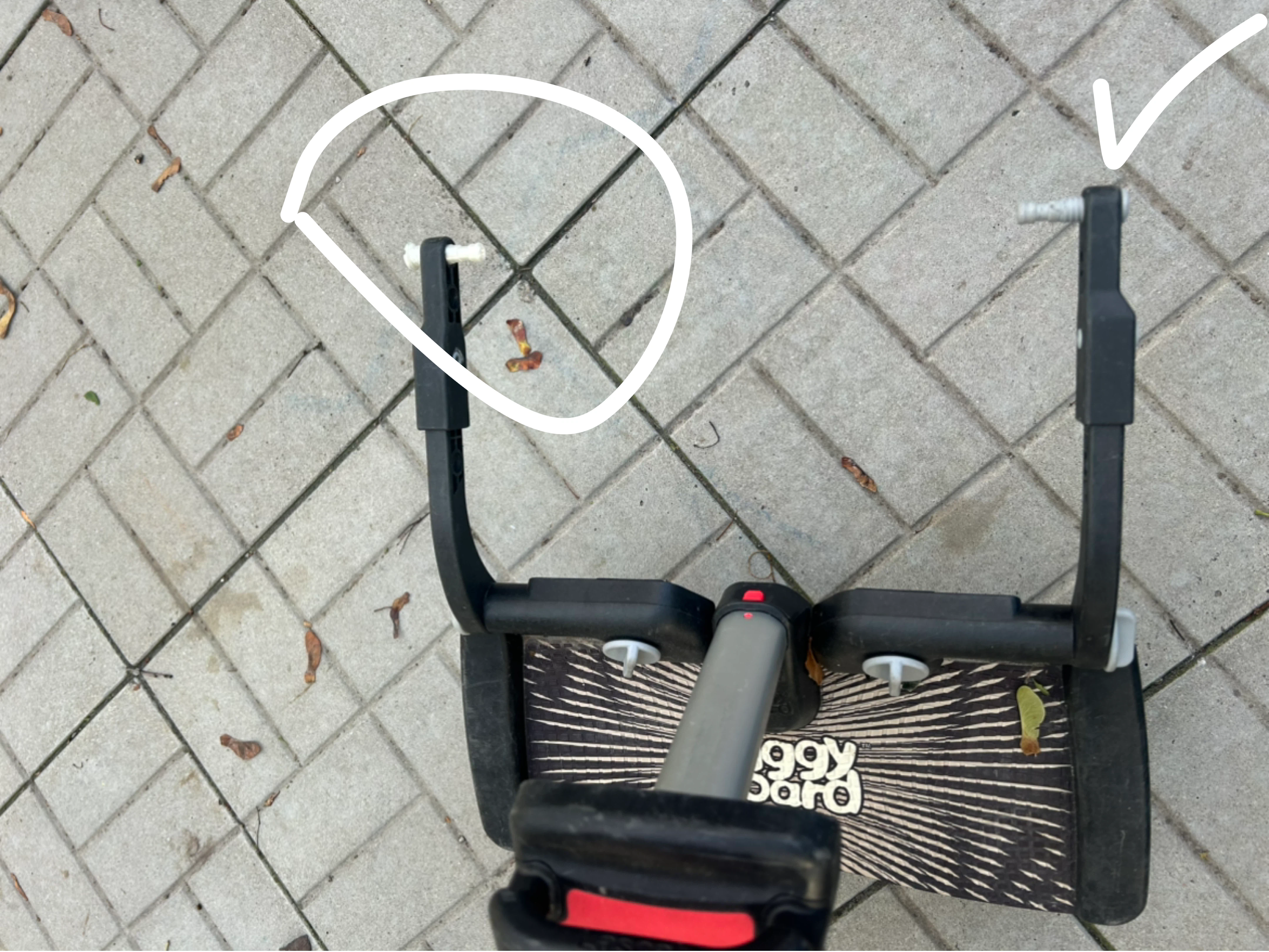 Lascal BuggyBoard Ride-On Board– Missing Attachment Part - photo 3