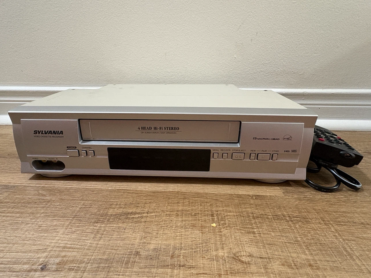 Sylvania 4-Head Hi-Fi Stereo VHS VCR Player Silver With Remote