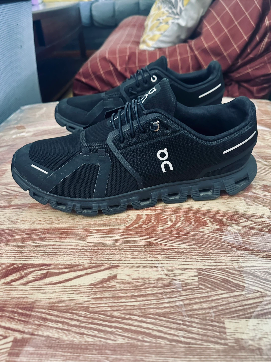On Running Cloud Shoes - Black - Men's Size 10 - photo 4
