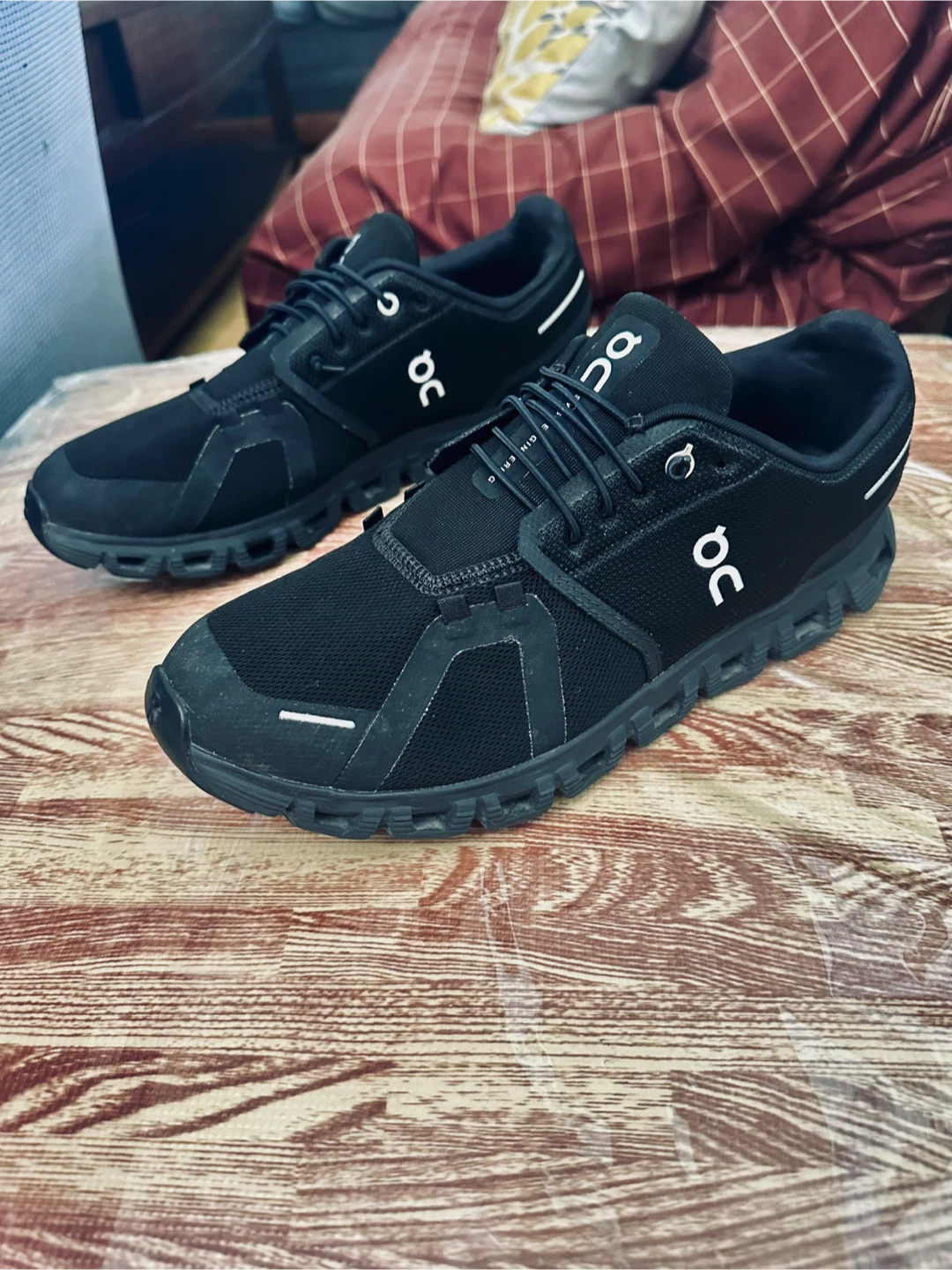 On Running Cloud Shoes - Black - Men's Size 10 - photo 5