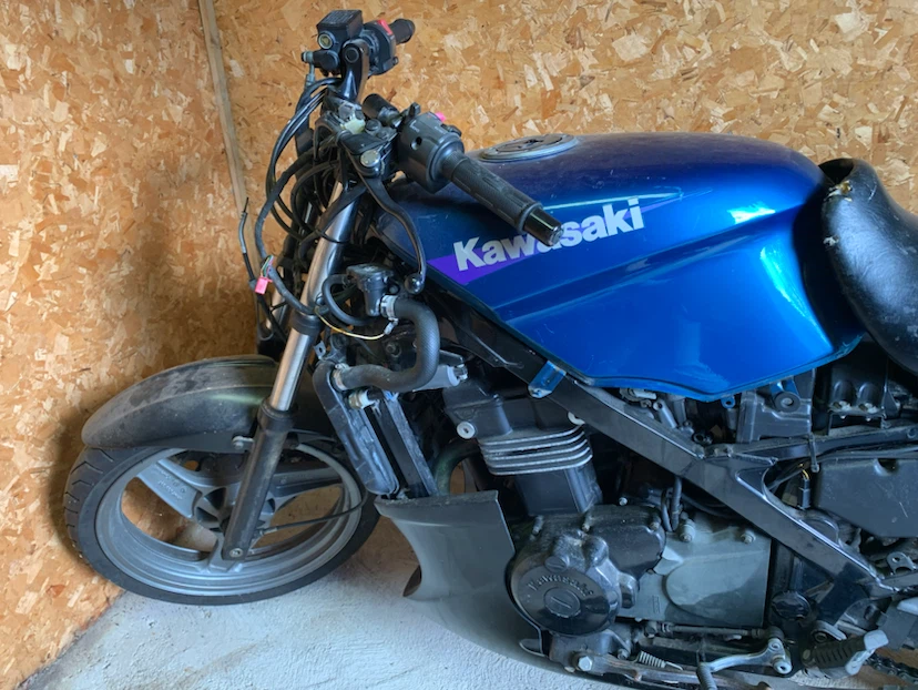 Kawasaki Motorcycle for Parts - photo 5