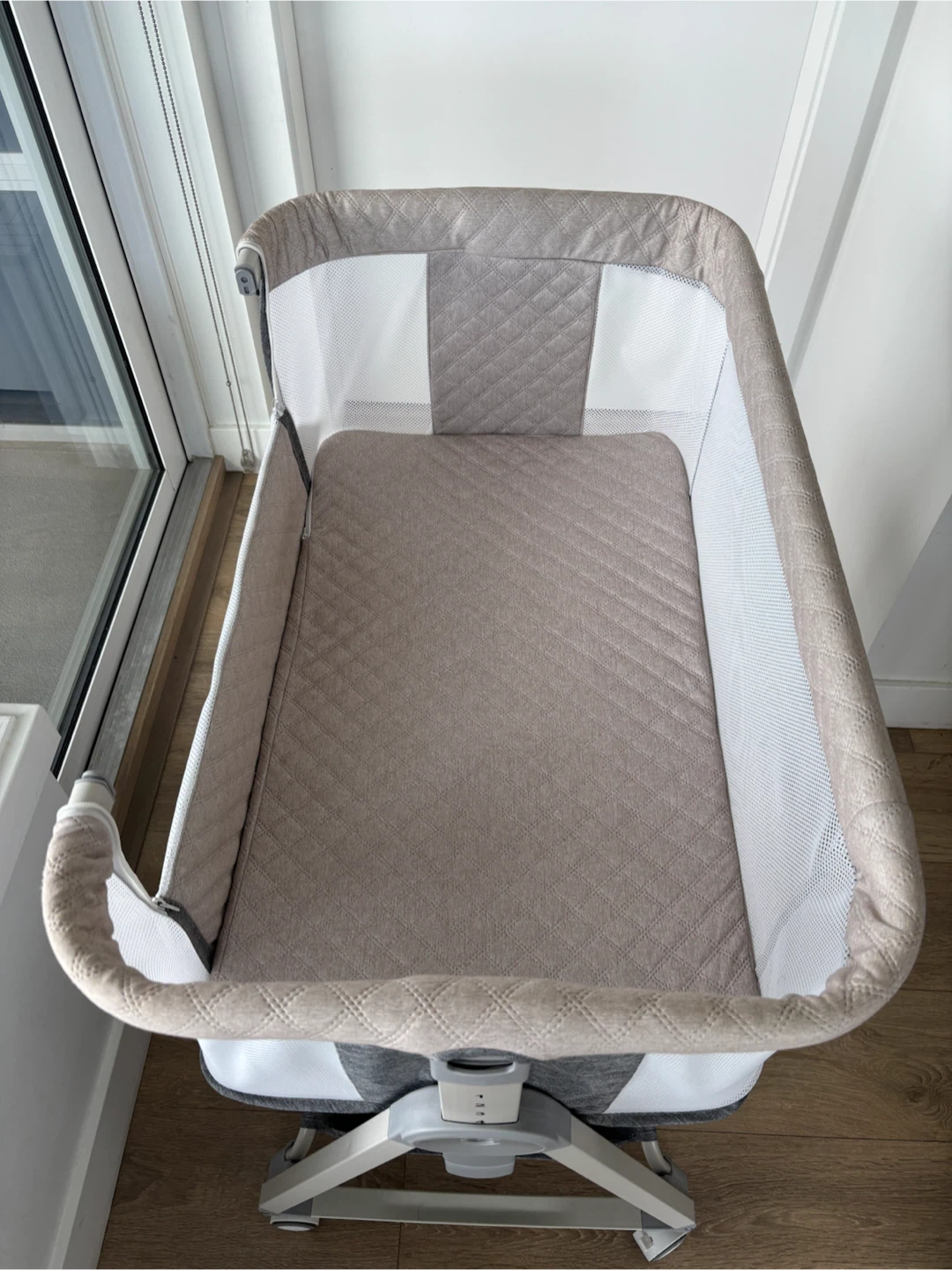Portable Baby Bedside Bassinet - photo 3