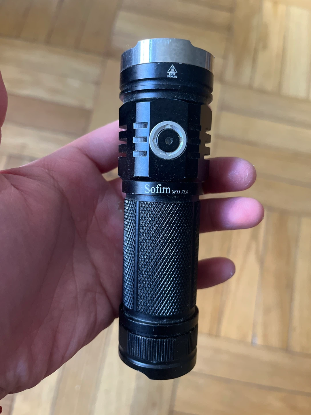 Sofirn SP33 flashlight
