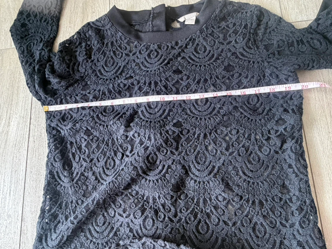 Banana Republic Black Lace Long Sleeve Top - photo 4