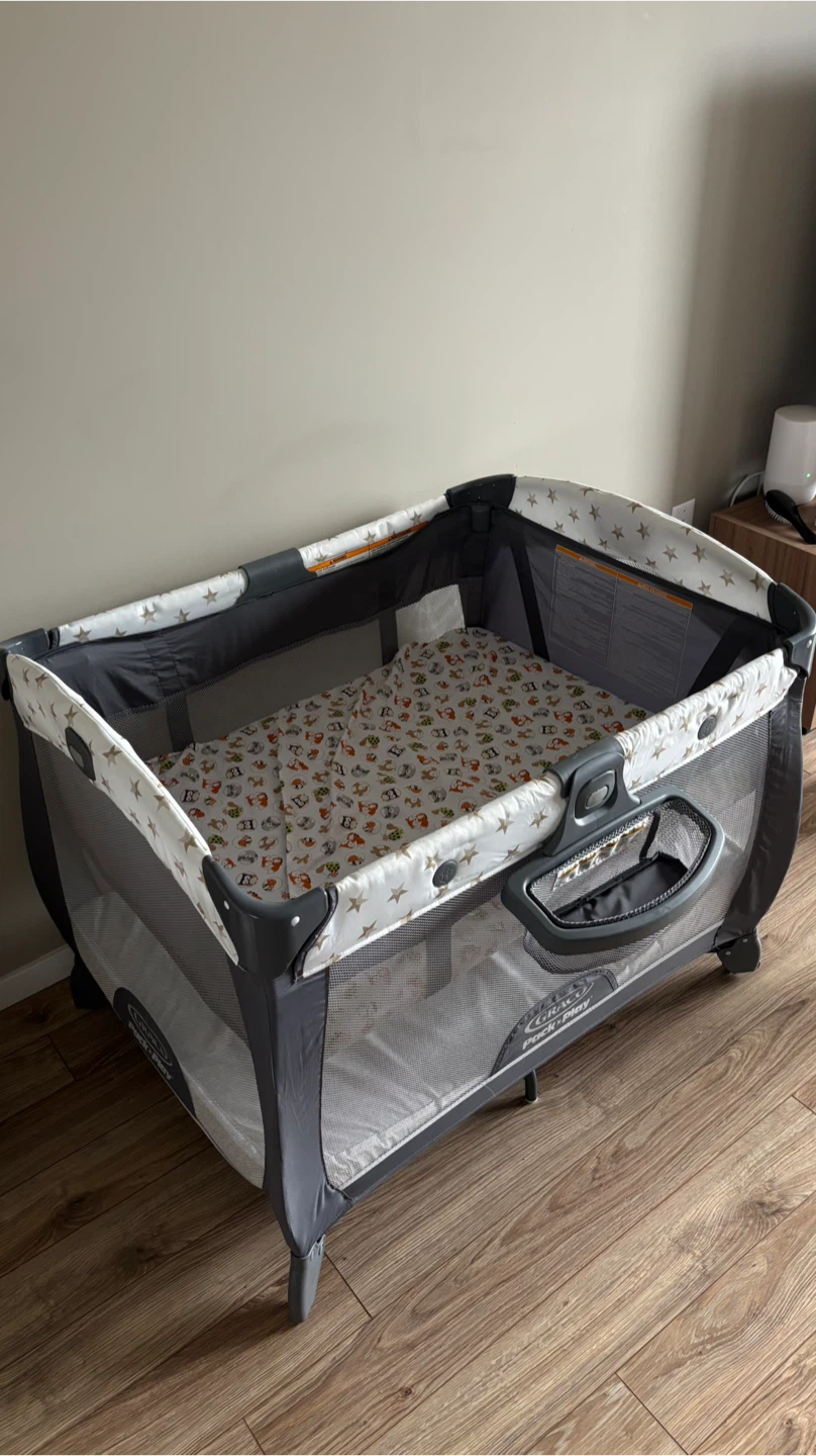 Graco Pack 'n Play with Bassinet and changing station - photo 3