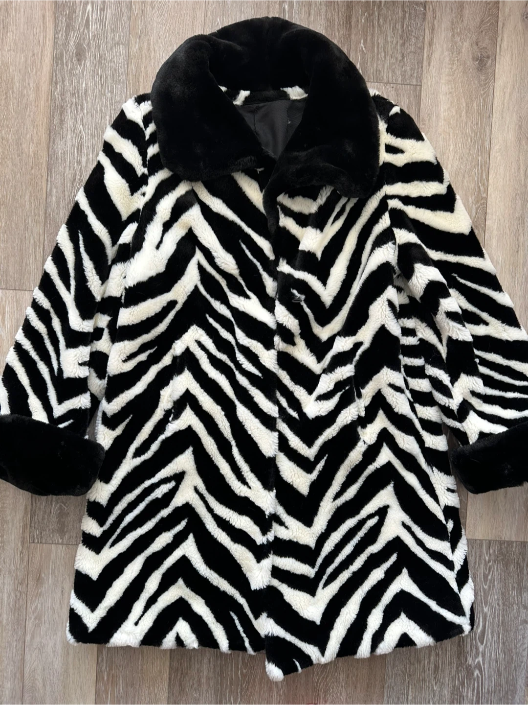 VINTAGE CANADIAN Zebra Print Faux Fur Coat S/M