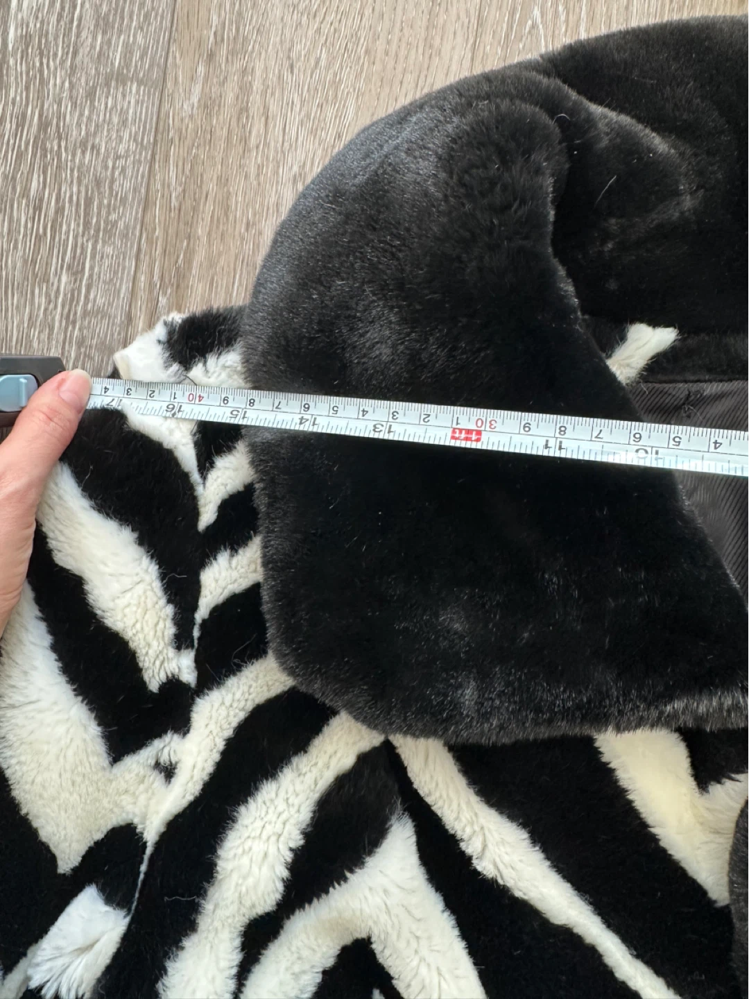 VINTAGE CANADIAN Zebra Print Faux Fur Coat S/M - photo 2