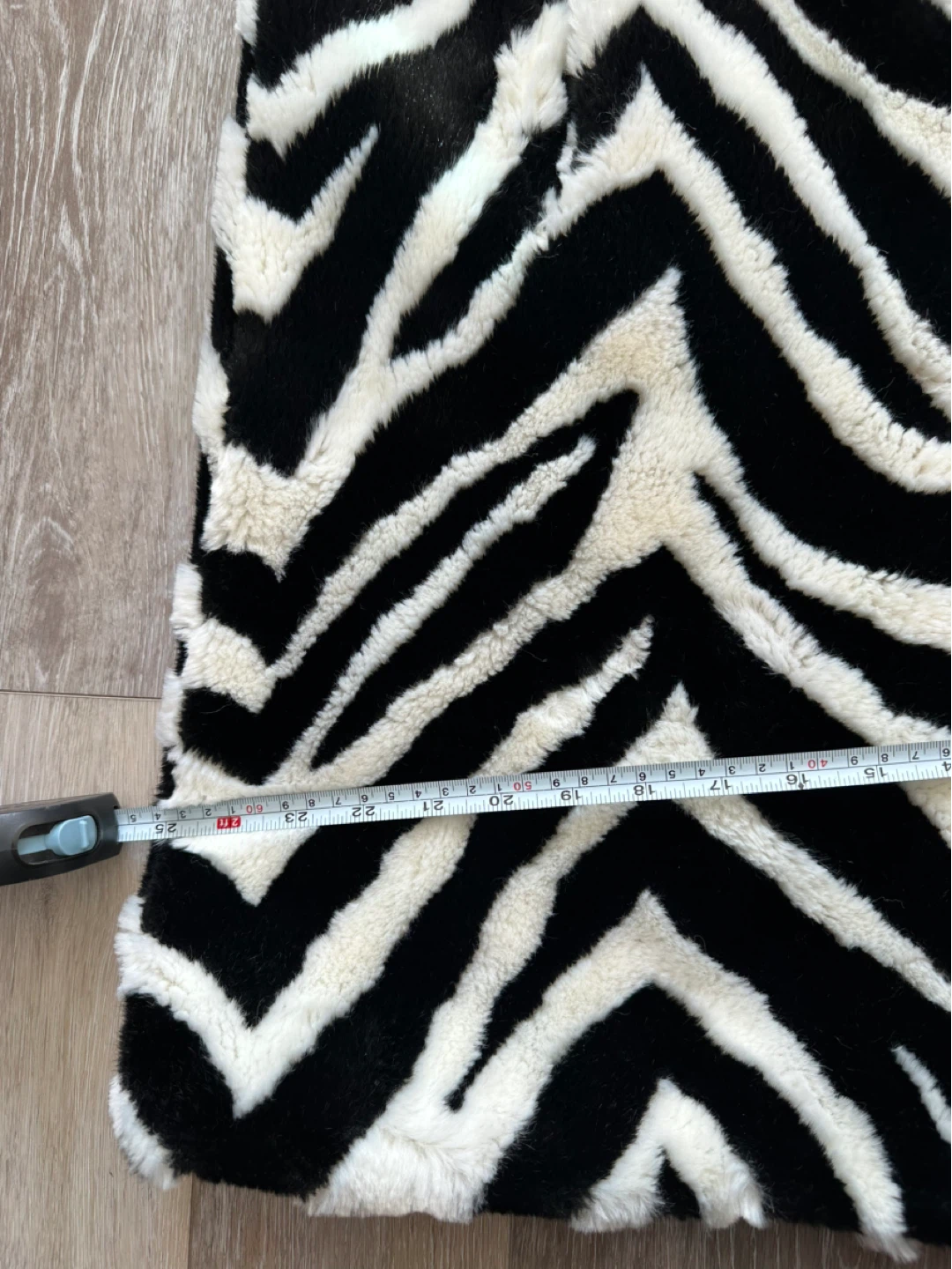 VINTAGE CANADIAN Zebra Print Faux Fur Coat S/M - photo 4
