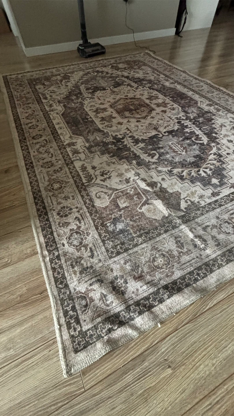 area rug - photo 2