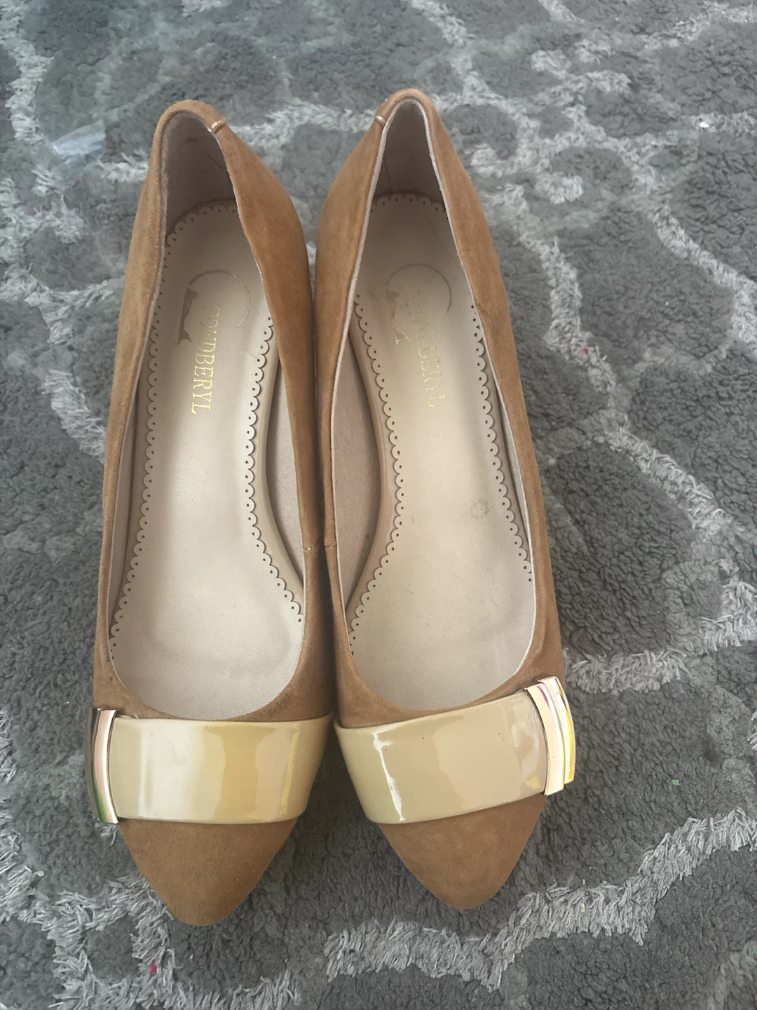 Fondberyl Tan Suede Kitten Heels