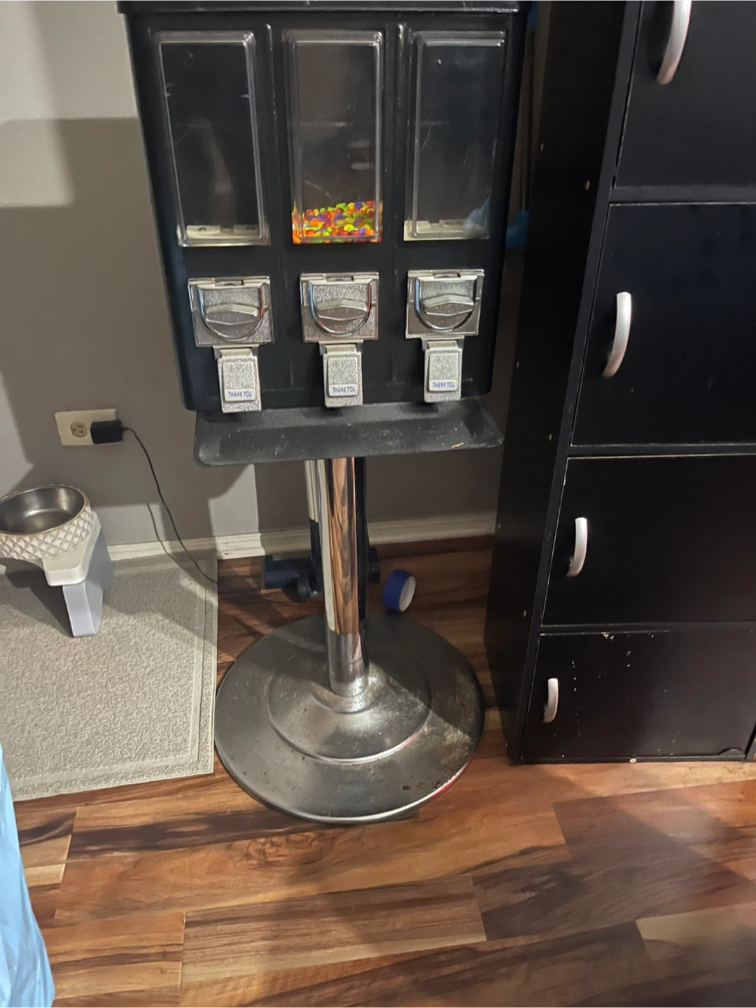 Triple Head Gumball Machine with Stand
