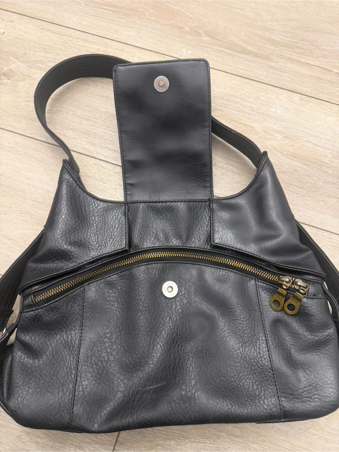Matt & Nat black vegan leather hobo bag - photo 4