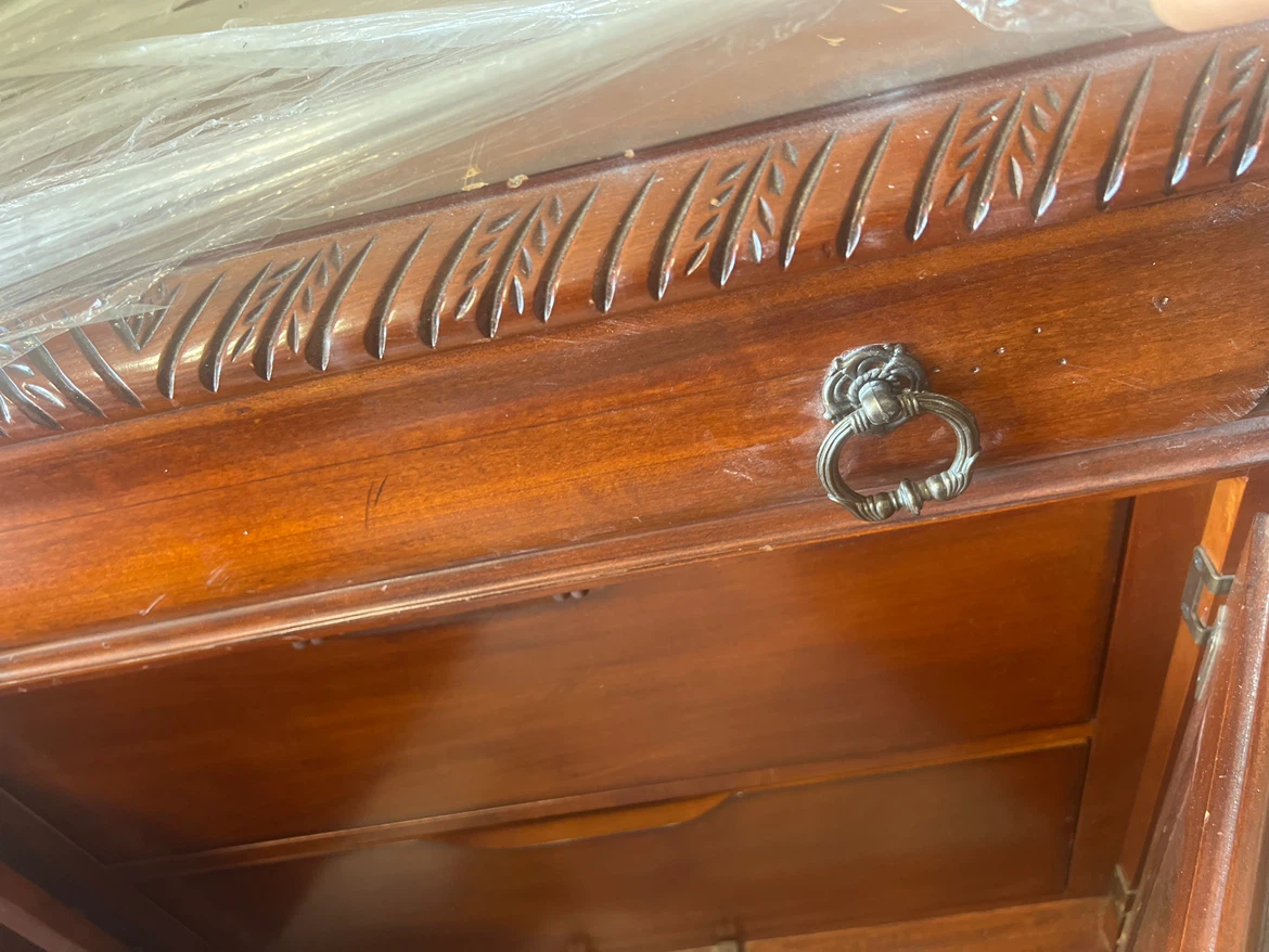 Traditional Wood Sideboard Cabinet - photo 3
