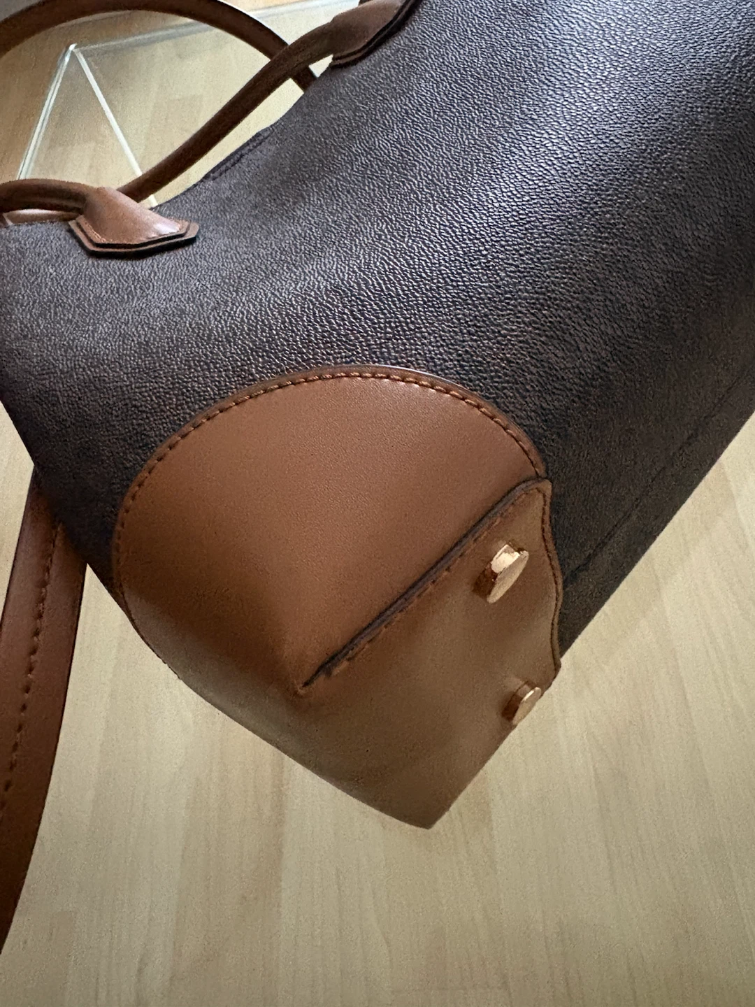 Michael Kors Signature Logo Tote Bag - photo 2
