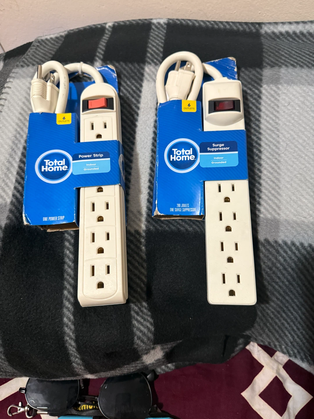 2pcs Total Home Power Strip and Surge Suppressor