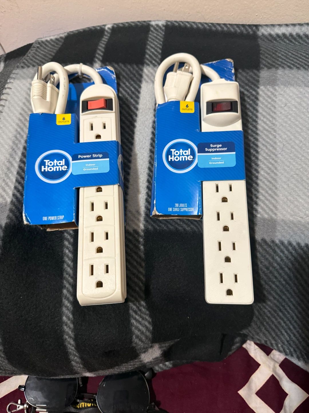 2pcs Total Home Power Strip and Surge Suppressor - photo 2
