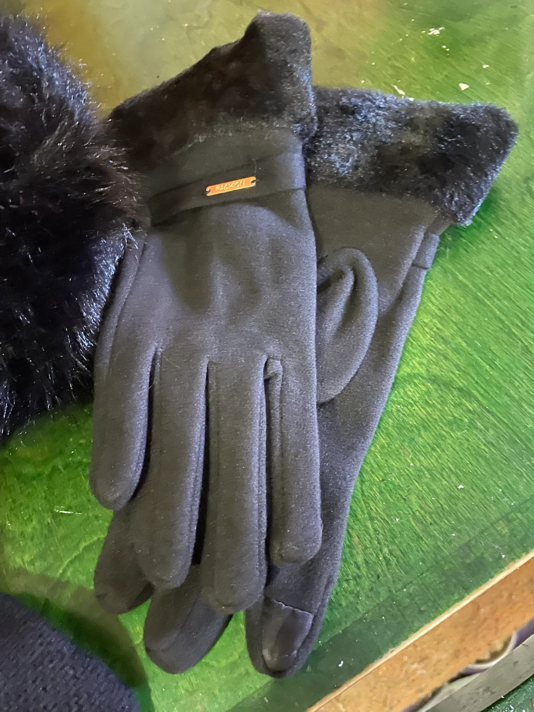 Black Faux Fur Winter Accessories Set - photo 4
