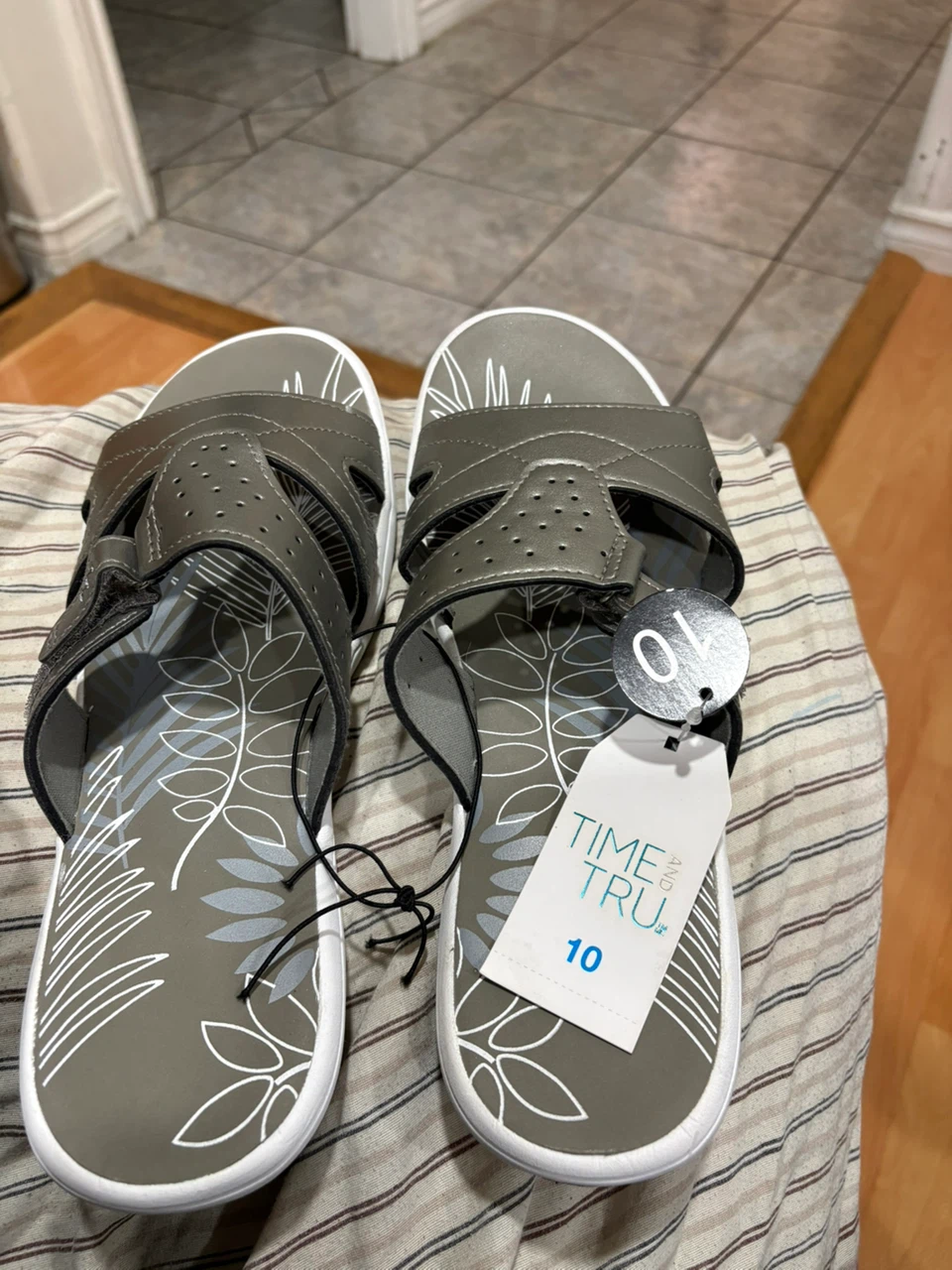 Assorted Women's Sandals - photo 3