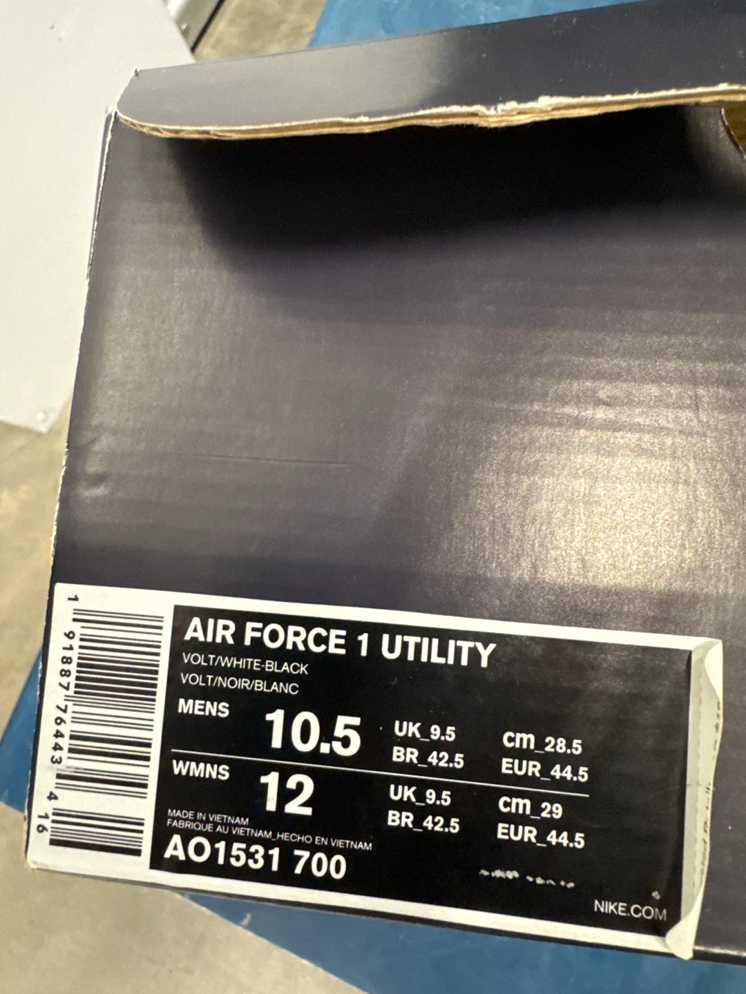 Nike Air Force 1 Utility Volt Size 10.5 - photo 2