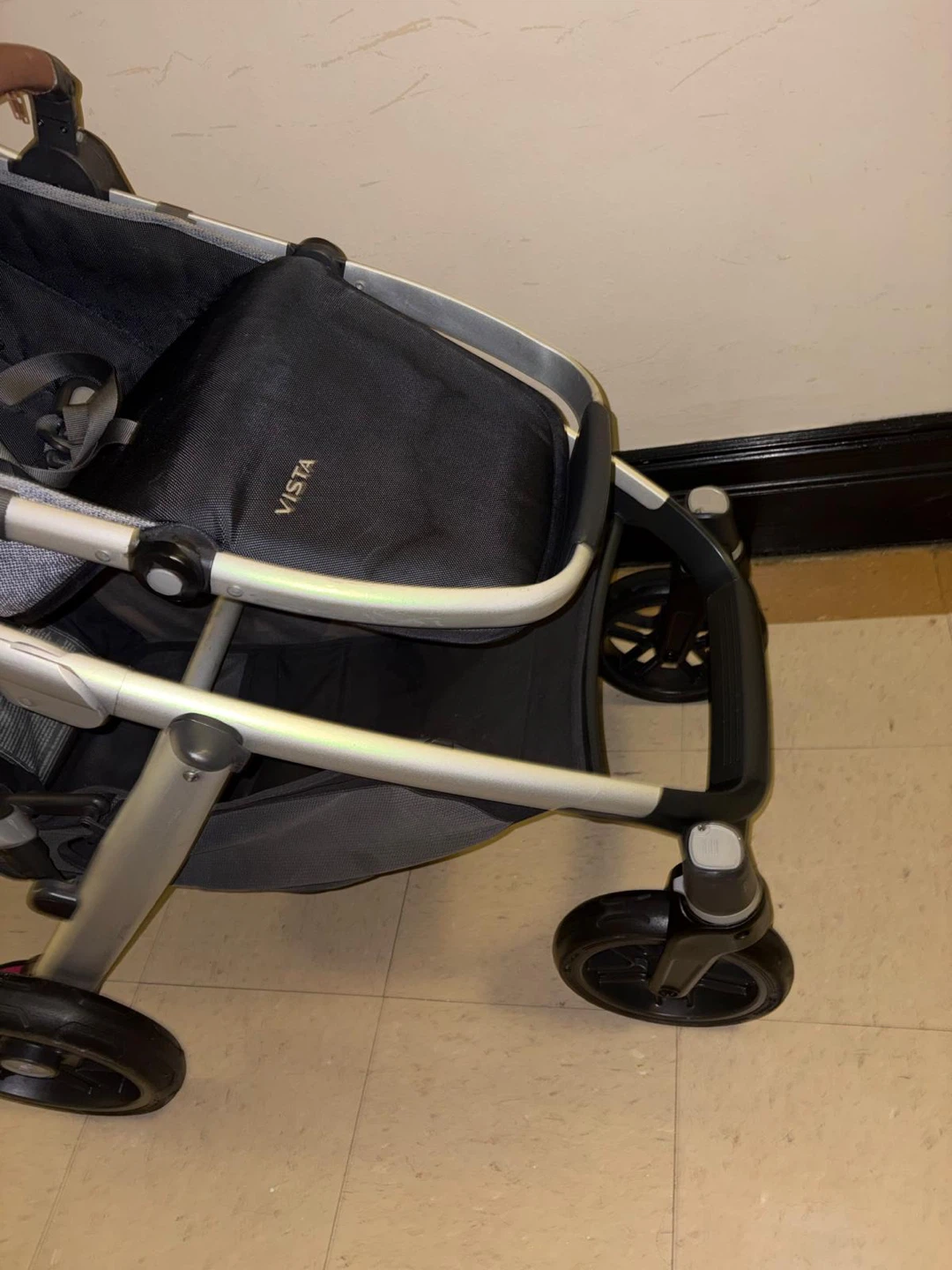 UPPAbaby V2Stroller - photo 3