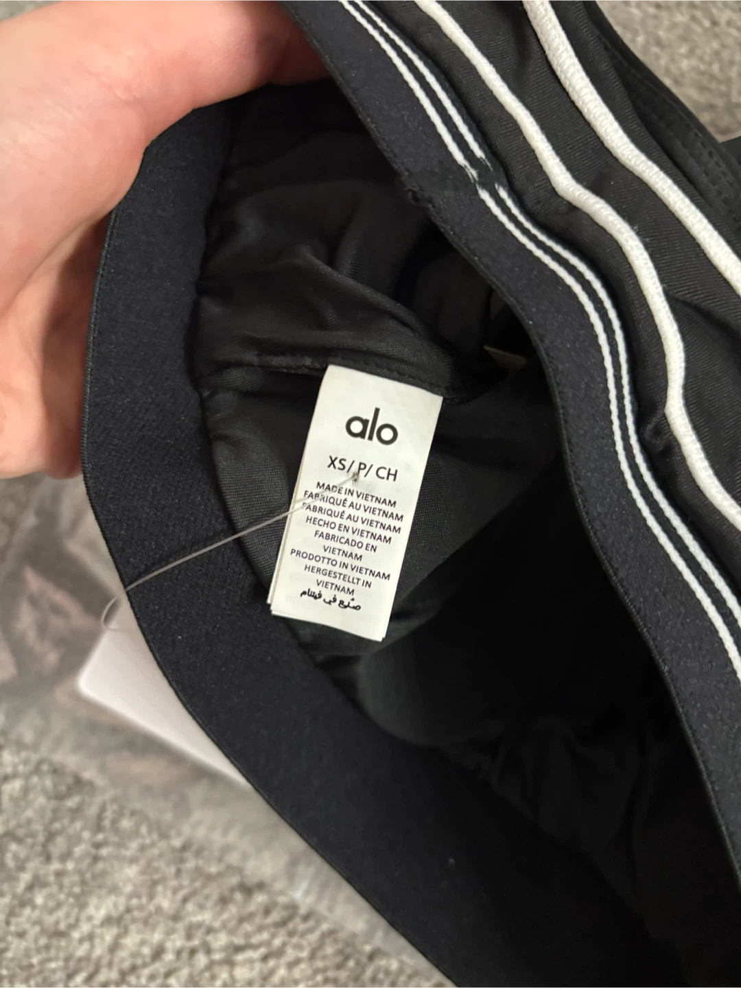 Alo Yoga matching set in black - photo 4