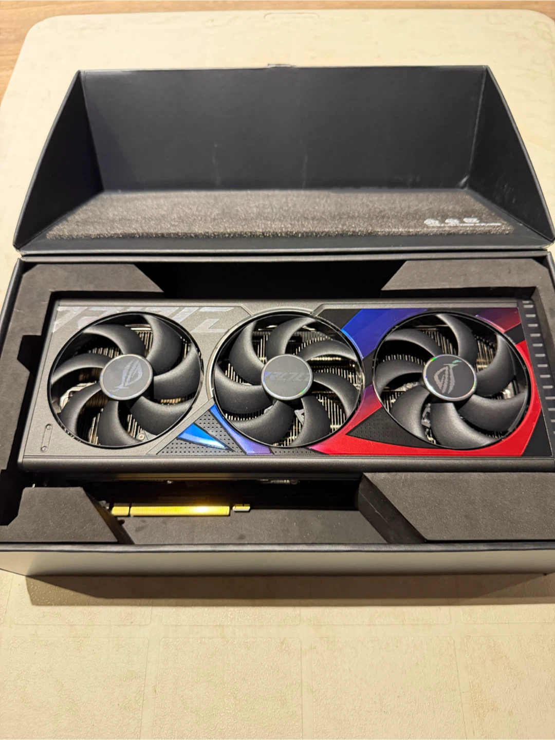 RTX 4090 Asus ROG Strix OC