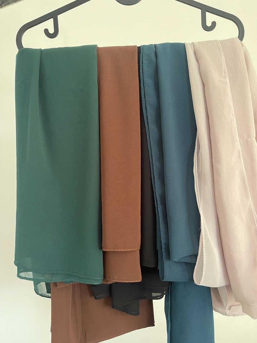 Beautiful Colourful Scarves – $5 Each - photo 2
