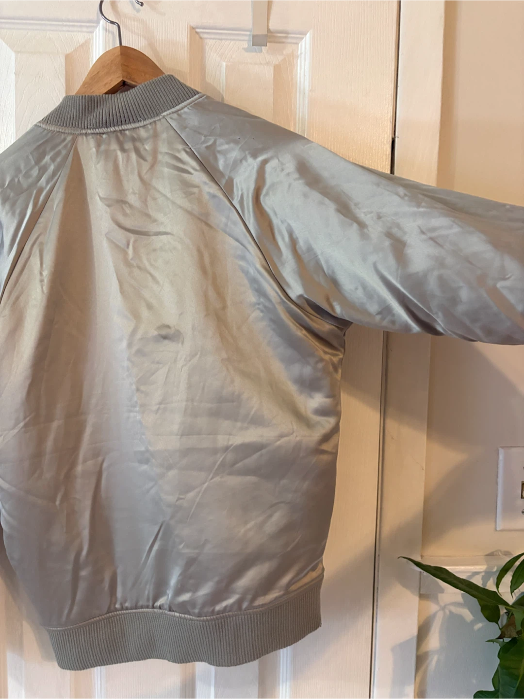 UNIF x Urban Outfitters silver bomber jacket - photo 3