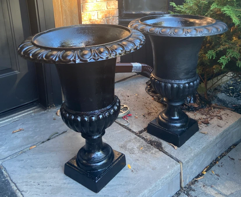 Pair of Cast Iron Garden Urns - photo 2