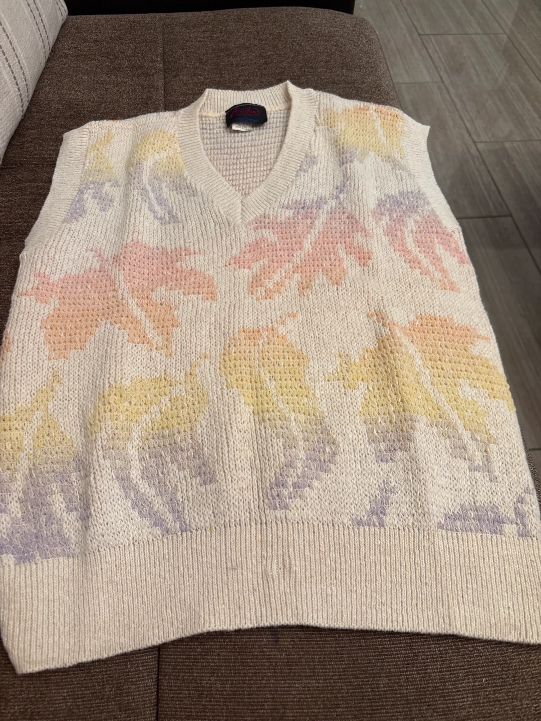 Chris Ann Originals Leaf Print Sweater Vest - photo 4