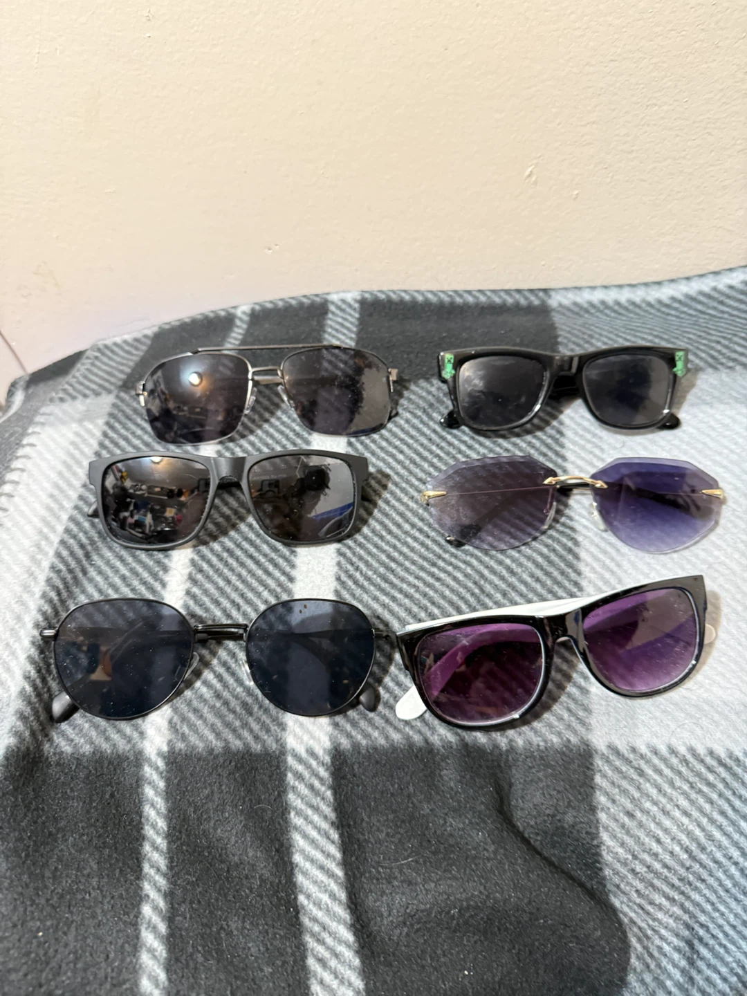 Set of 6 Miscellaneous Sunglasses - photo 2