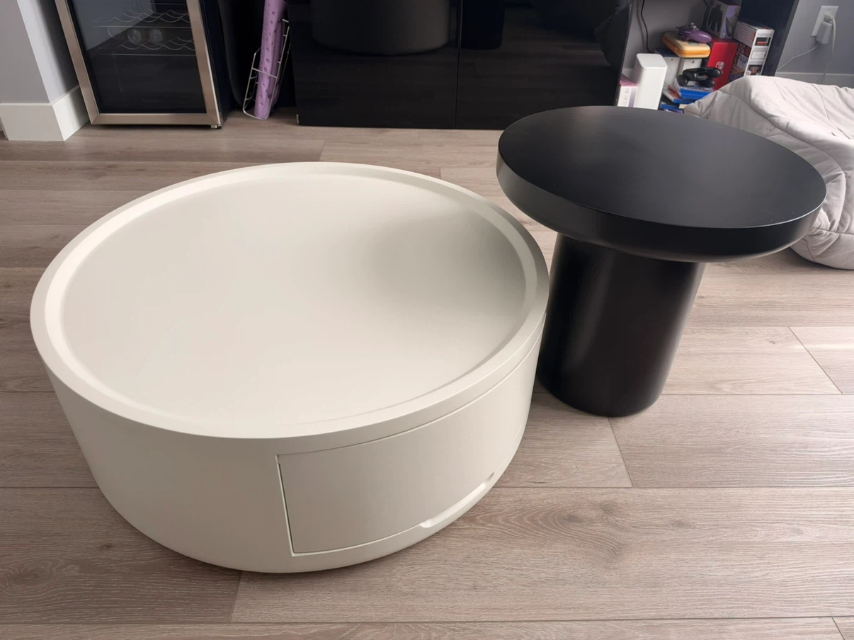 Modern Round Nesting Coffee Table Set