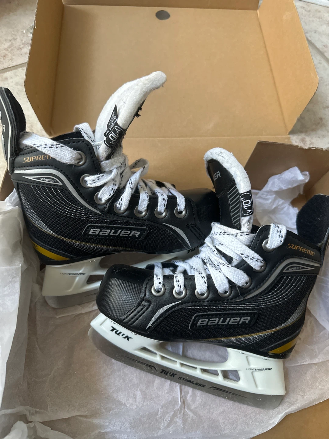 Bauer Supreme One20 Youth Skates Size 11