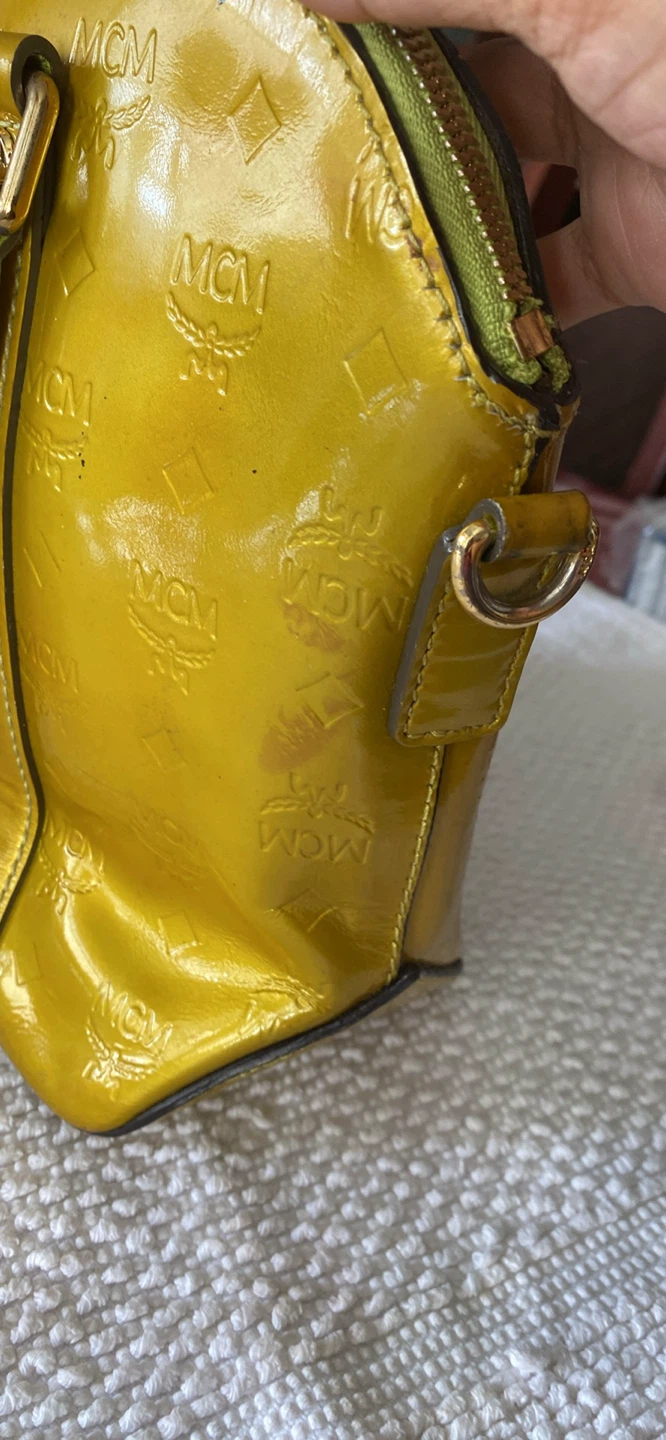 Yellow MCM Logo Embossed Handbag - photo 5