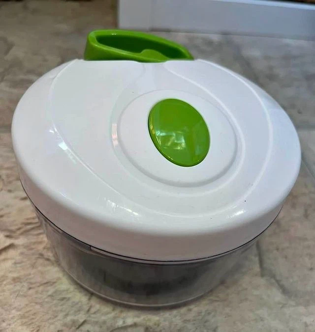 Manual Pull-String Food Chopper