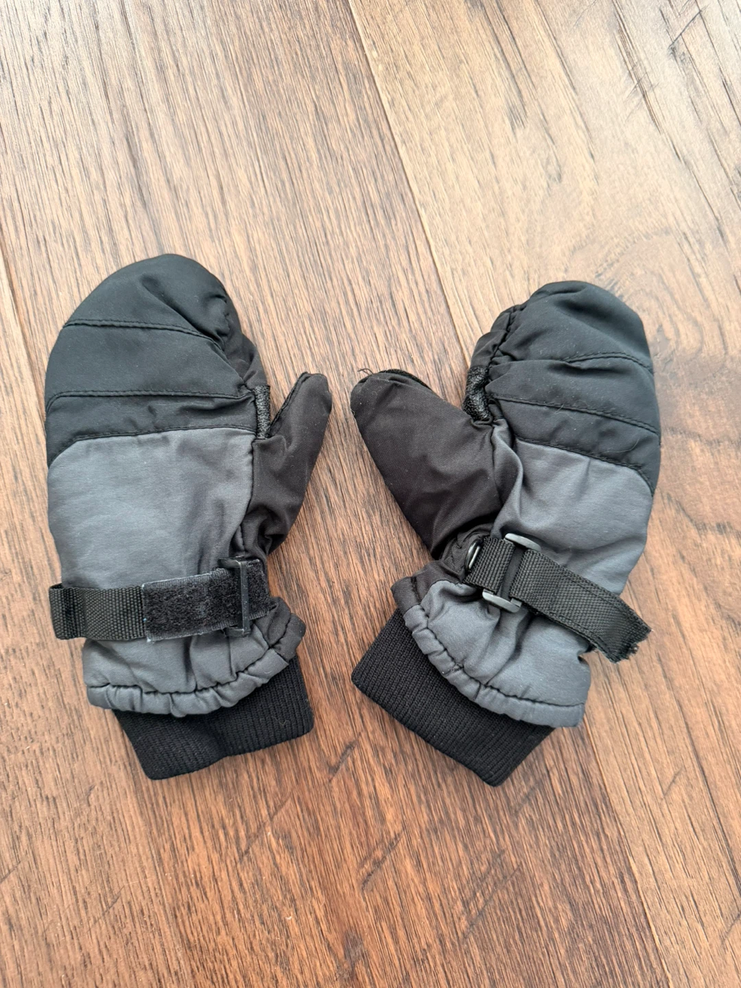 $5 for everything! Kids Winter Hat and Mitten Bundle - photo 2