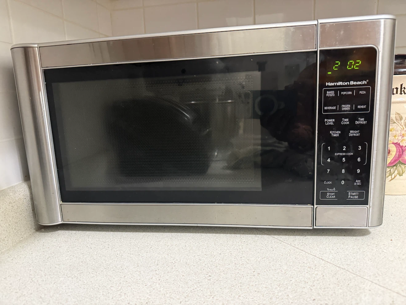 Hamilton Beach Microwave Oven - photo 2