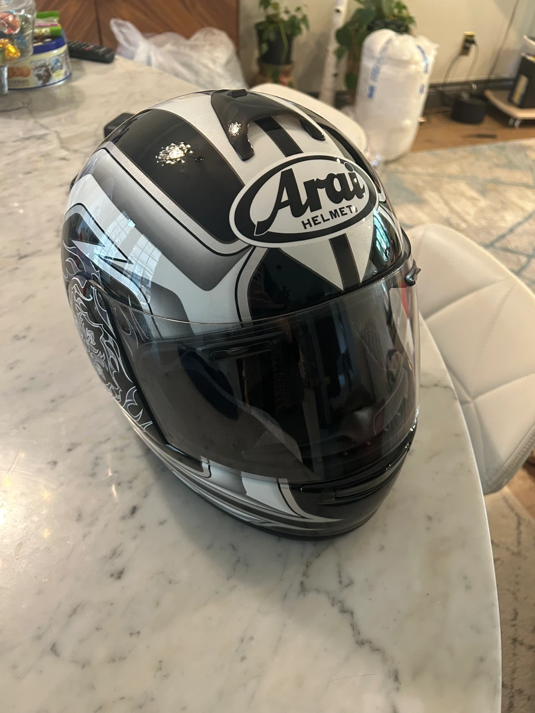 Arai Vector Motorcycle Helmet