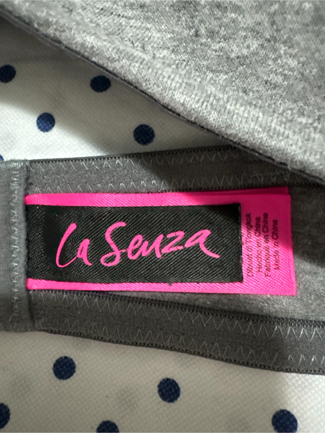 La Senza grey wireless bra size S - photo 3