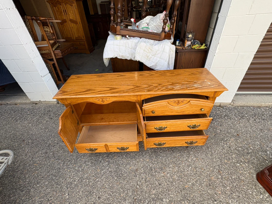 Free delivery used Oak dresser - photo 5