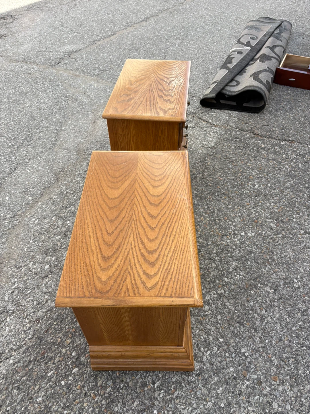 Free delivery used Set of Two Oak Nightstands - photo 4