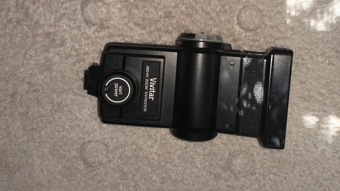 Vivitar 285HV Zoom Thyristor Flash