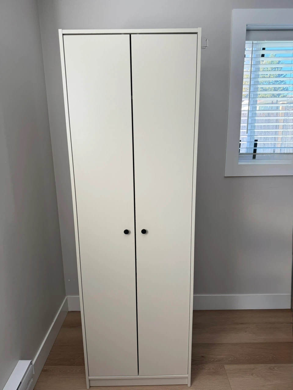 ⭐︎Good condition⭐︎IKEA White Wardrobe