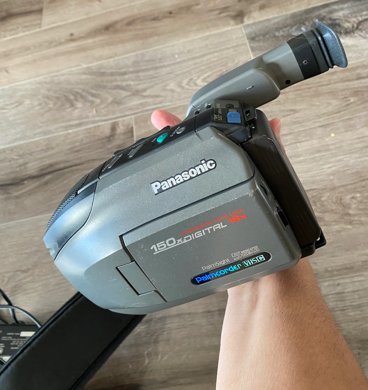 Panasonic Palmcorder VHS-C Camcorder