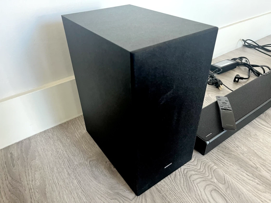 Samsung Soundbar with Subwoofer - photo 3