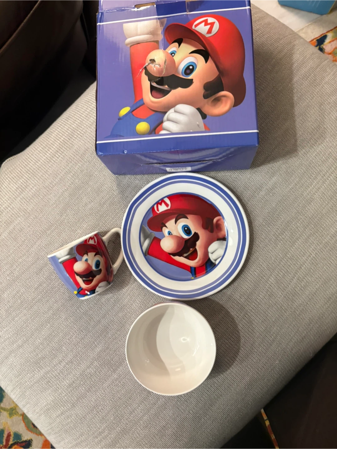 Super Mario Ceramic Cup and Plate Set - photo 2