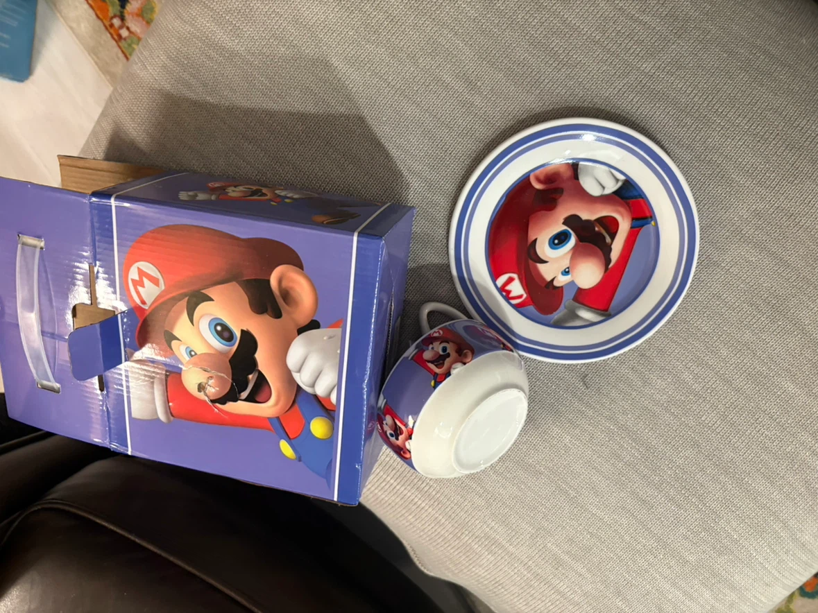 Super Mario Ceramic Cup and Plate Set - photo 3