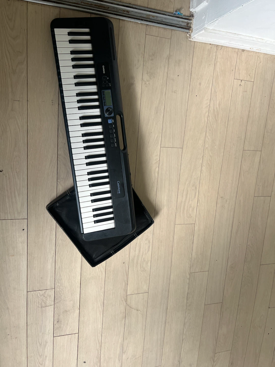 Casio Casiotone CT-S100 Keyboard