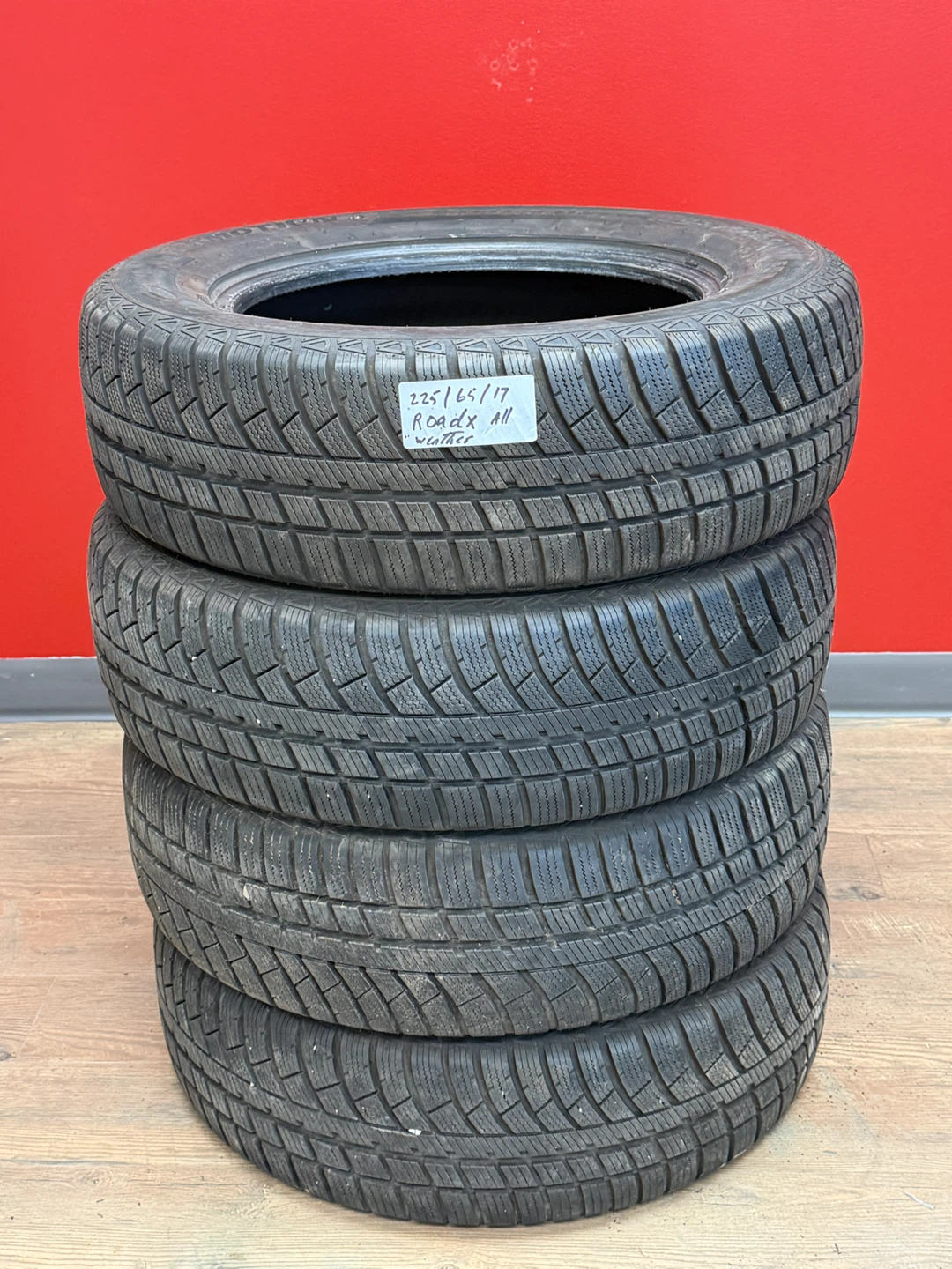 Set of 4 Roadx RXMotion 4S All-Season Tires 225/65R17