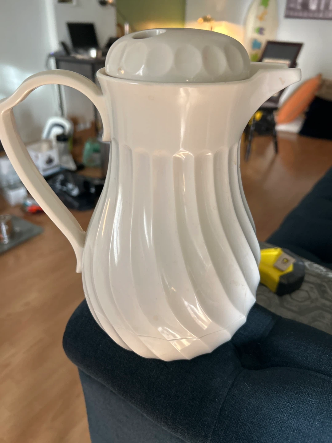 Hormel Insulated Server White